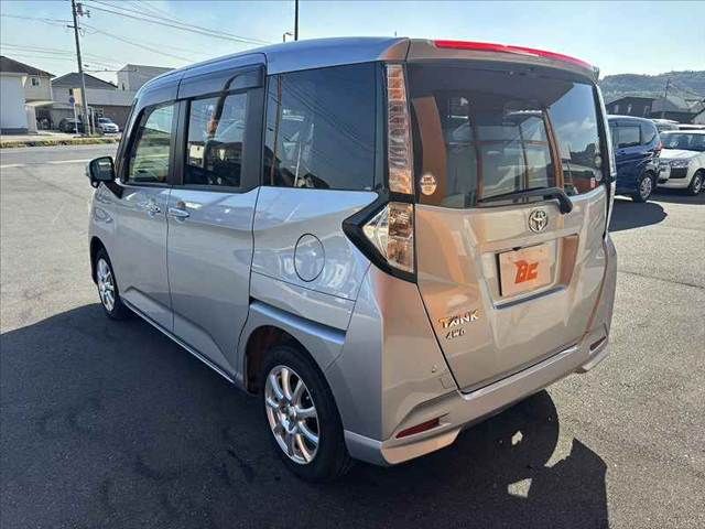 TOYOTA TANK 4WD 2018