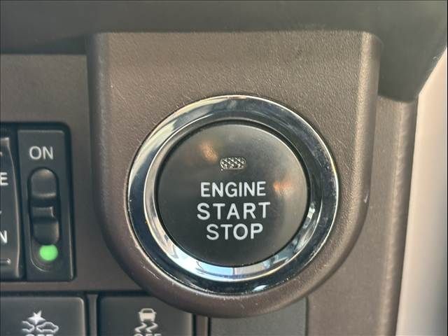 TOYOTA TANK 4WD 2018