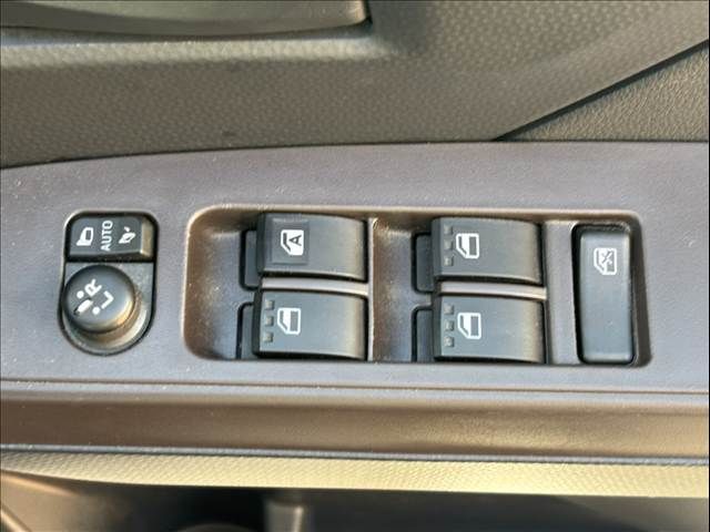 TOYOTA TANK 4WD 2018