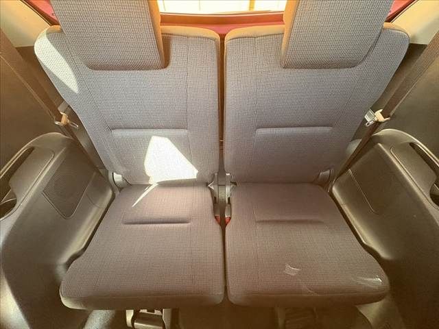 TOYOTA SIENTA HYBRID 2016