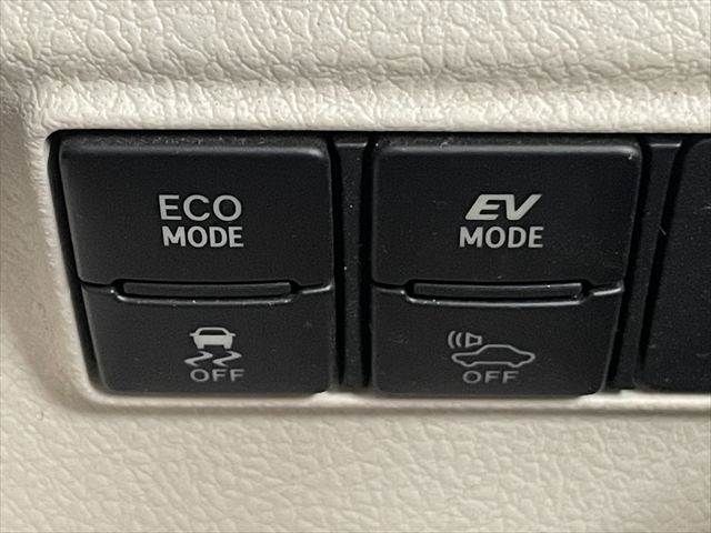 TOYOTA SIENTA HYBRID 2017