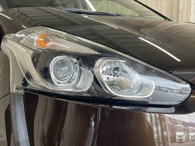 TOYOTA SIENTA HYBRID 2017