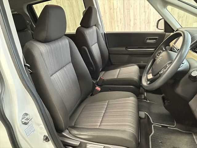 HONDA FREED HYBRID 2017