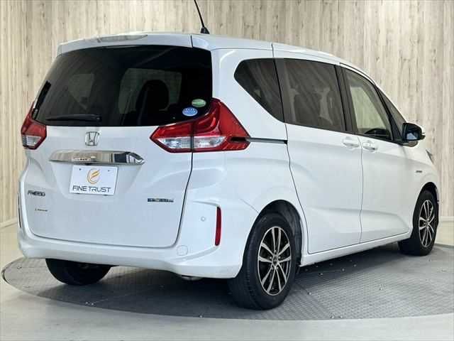 HONDA FREED HYBRID 2017