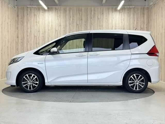 HONDA FREED HYBRID 2017