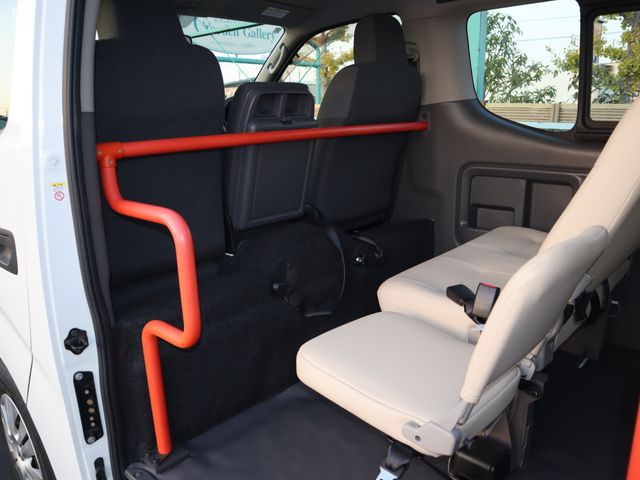 NISSAN NV350 CARAVAN 2019