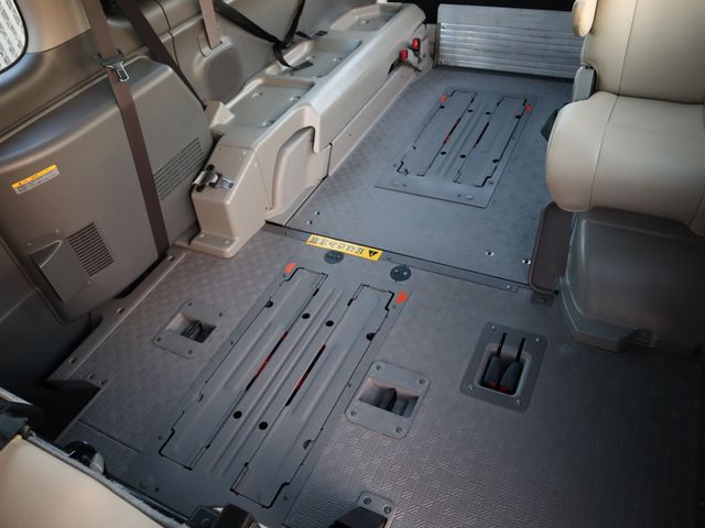 NISSAN NV350 CARAVAN 2019