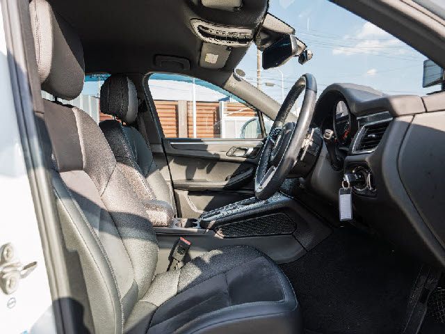 PORSCHE PORSCHE Macan 2018