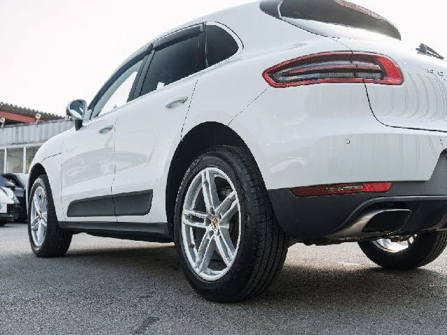PORSCHE PORSCHE Macan 2018