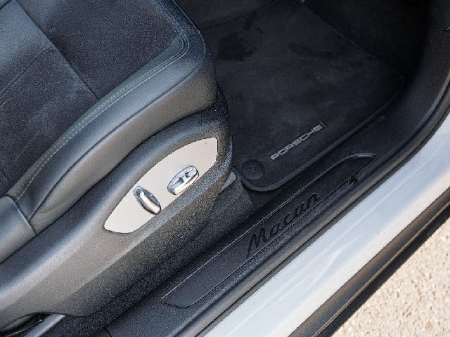 PORSCHE PORSCHE Macan 2018