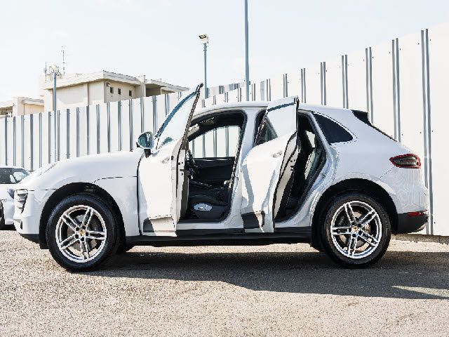 PORSCHE PORSCHE Macan 2018