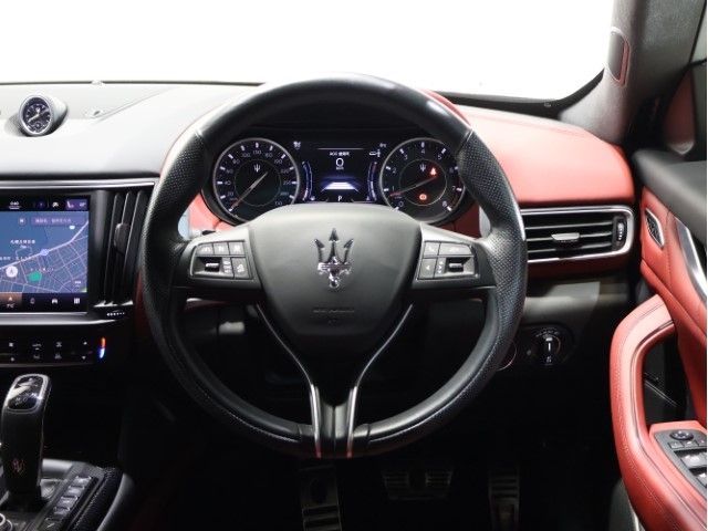 MASERATI MASERATI Levante 2022