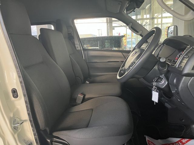 TOYOTA REGIUSACE van 4WD 2019