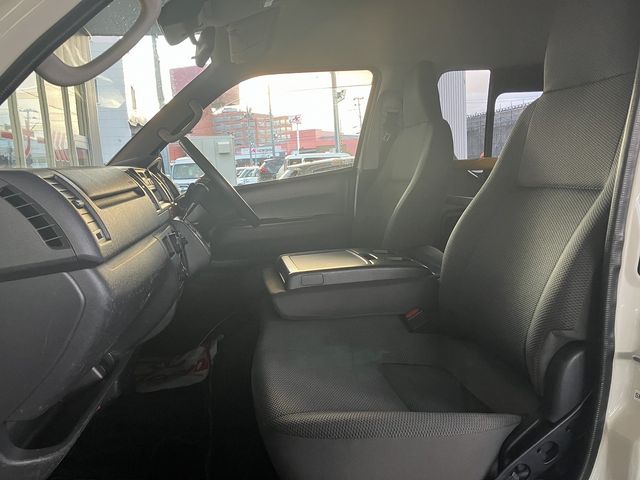 TOYOTA REGIUSACE van 4WD 2019