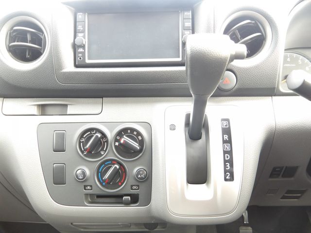 NISSAN NV350 CARAVAN 1.2t 2019