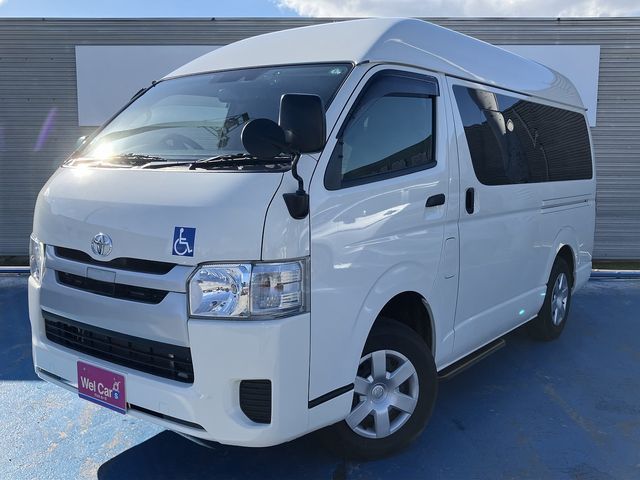 TOYOTA HIACE van 4WD 2019