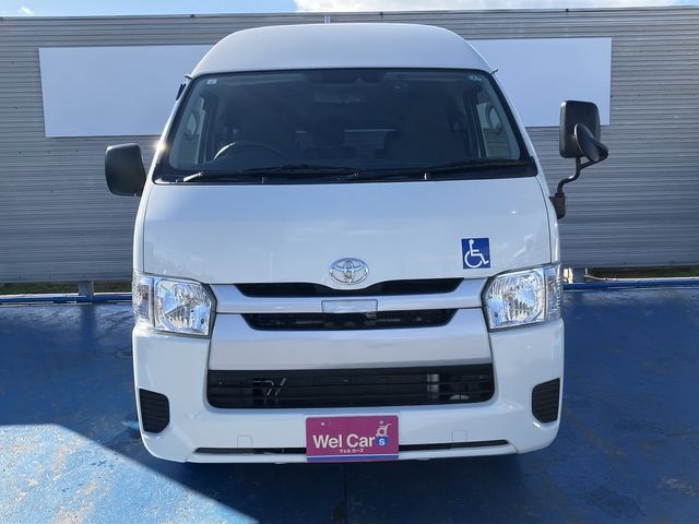 TOYOTA HIACE van 4WD 2019