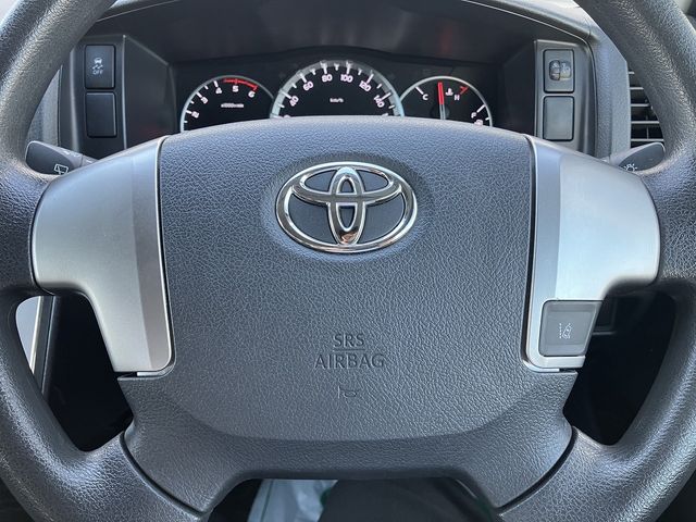 TOYOTA HIACE van 4WD 2019