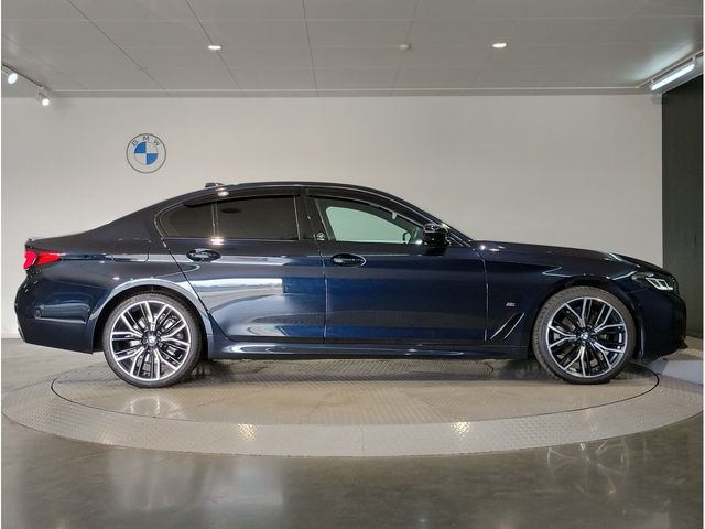 BMW BMW 5series sedan 2021