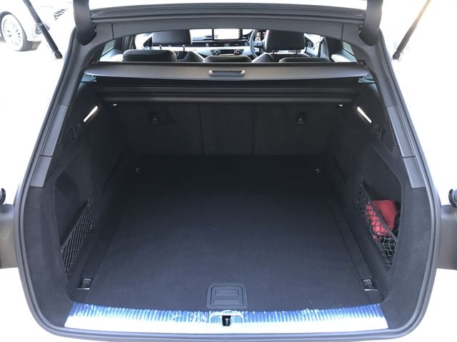 AUDI AUDI A4 AVANT 2021