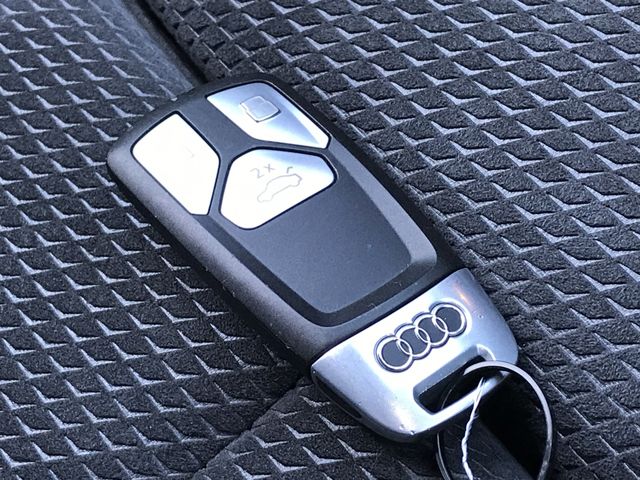 AUDI AUDI A4 AVANT 2021