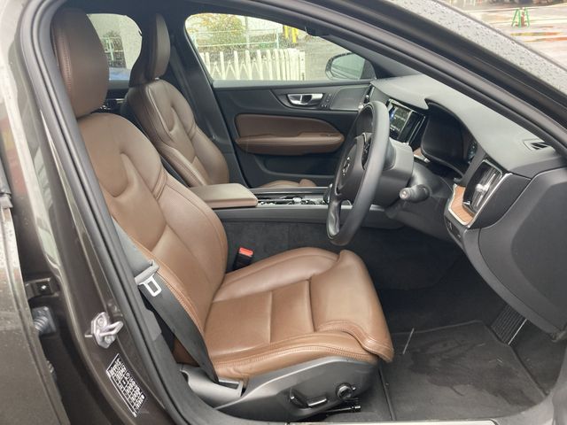 VOLVO VOLVO V60 CROSS COUNTRY 2021