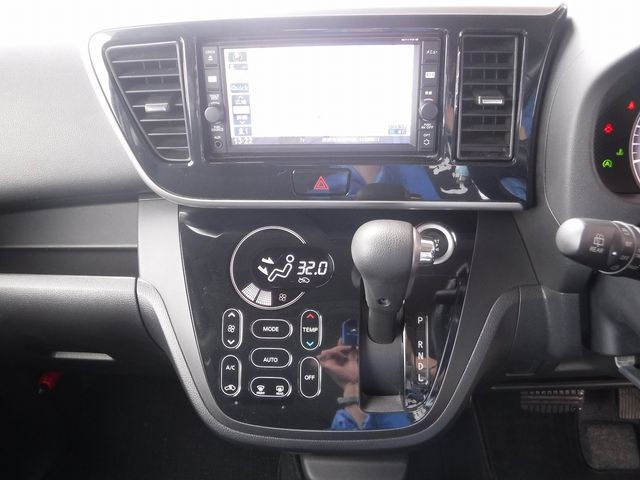 NISSAN DAYZ ROOX 2018