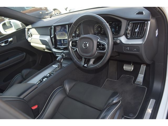 VOLVO VOLVO XC60 2018