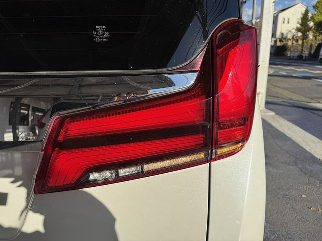 TOYOTA ALPHARD 4WD 2020