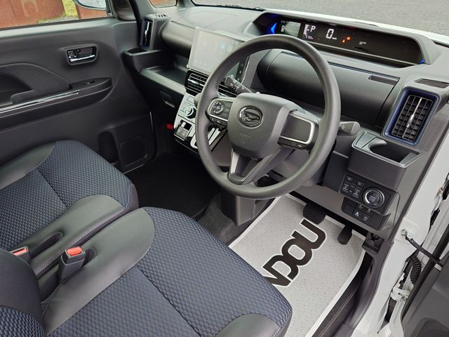 DAIHATSU TANTO CUSTOM 2025