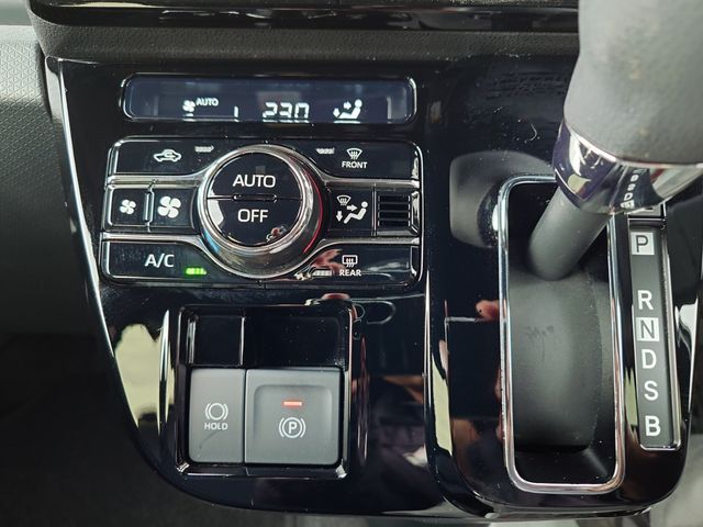 DAIHATSU TANTO CUSTOM 2025