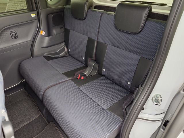 DAIHATSU TANTO CUSTOM 2025