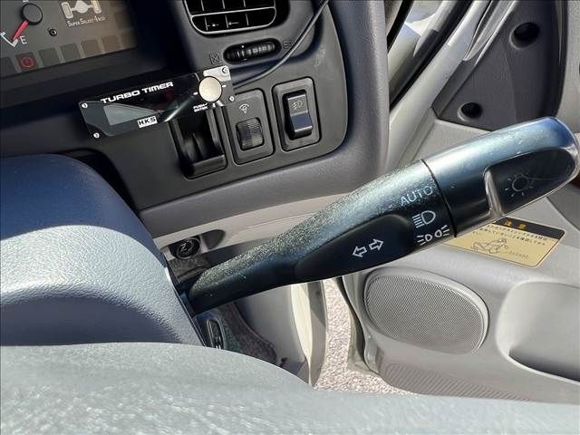 MITSUBISHI DELICA SPACE GEAR  4WD 2003