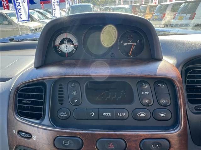 MITSUBISHI DELICA SPACE GEAR  4WD 2003