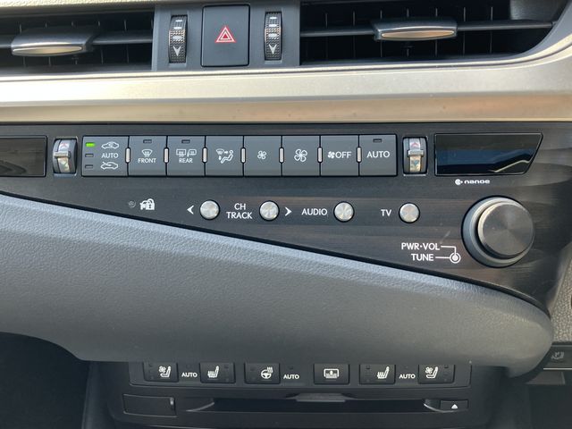 TOYOTA LEXUS ES300h 2019