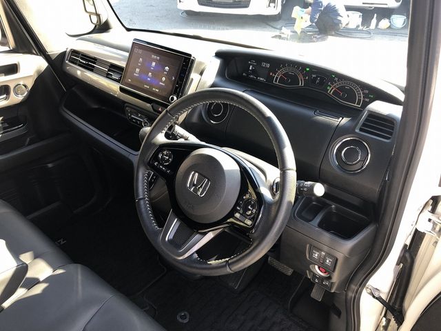 HONDA N BOX CUSTOM 2023