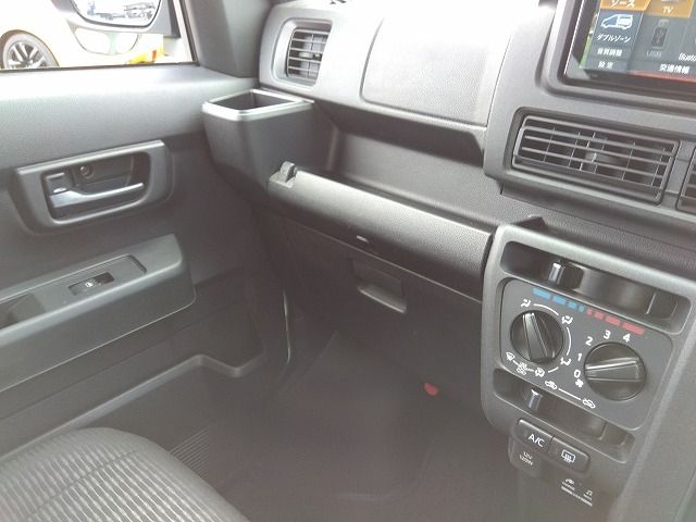 DAIHATSU HIJET CARGO 2022