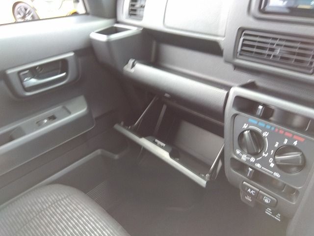 DAIHATSU HIJET CARGO 2022