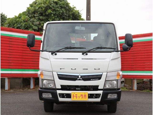 MITSUBISHI CANTER 2019