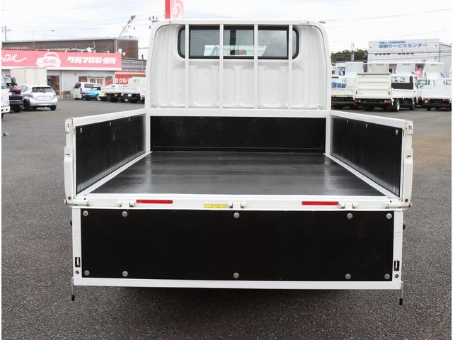 MITSUBISHI CANTER 2019