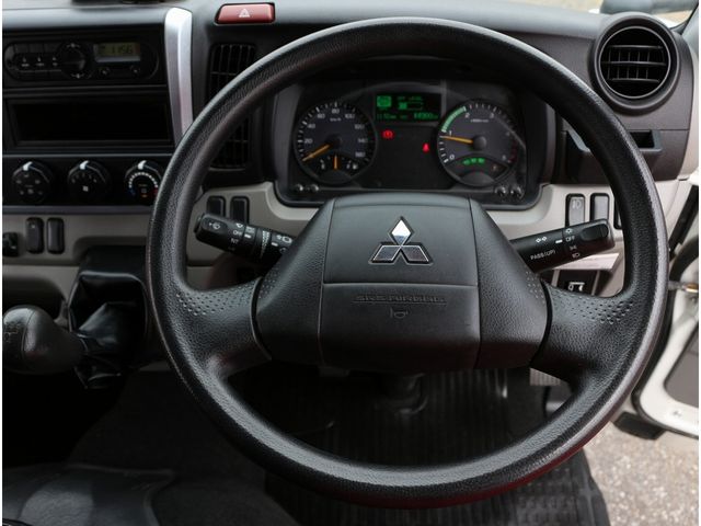 MITSUBISHI CANTER 2019