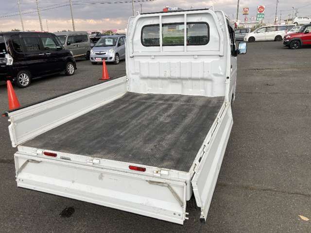 SUZUKI CARRY truck 4WD 2023