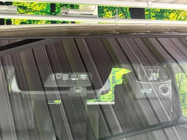 MITSUBISHI DELICA D:5 4WD 2023