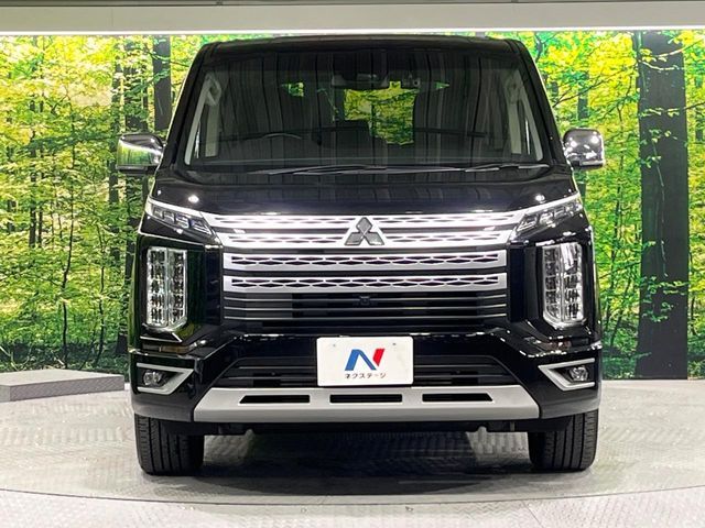 MITSUBISHI DELICA D:5 4WD 2023