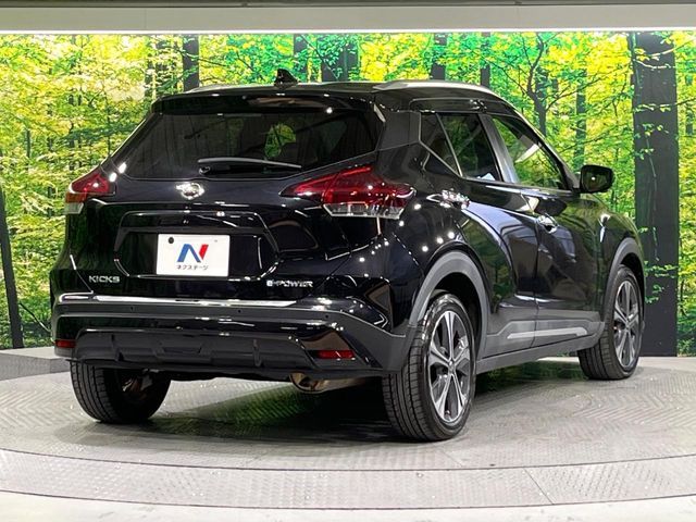 NISSAN KICKS 2020
