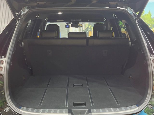 TOYOTA HARRIER 2WD 2019