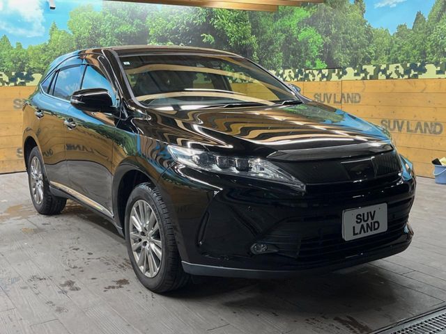 TOYOTA HARRIER 2WD 2019