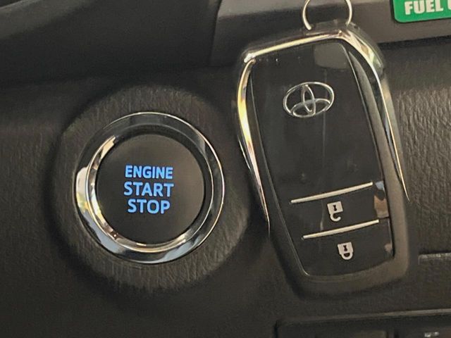 TOYOTA HILUX 4WD 2023