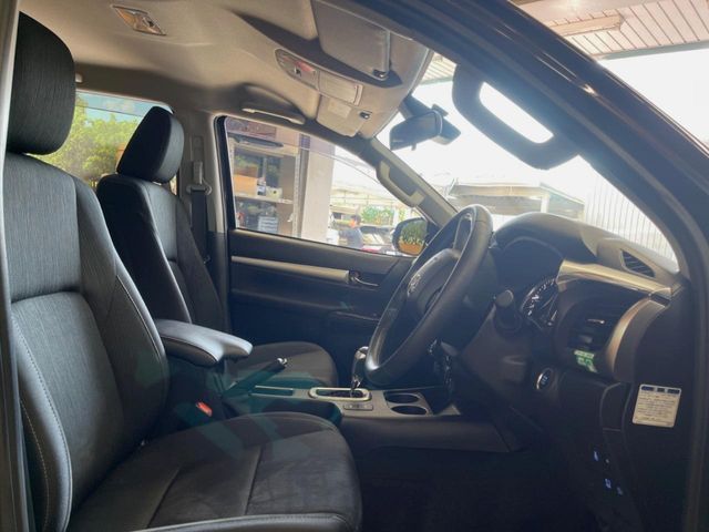 TOYOTA HILUX 4WD 2023