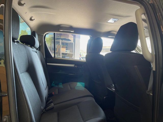 TOYOTA HILUX 4WD 2023